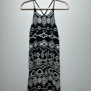Small Women's Black and White Summer Dress